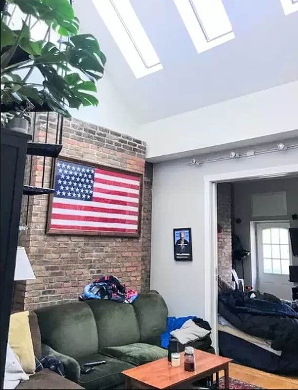 Primary Photo - 252 Mott St