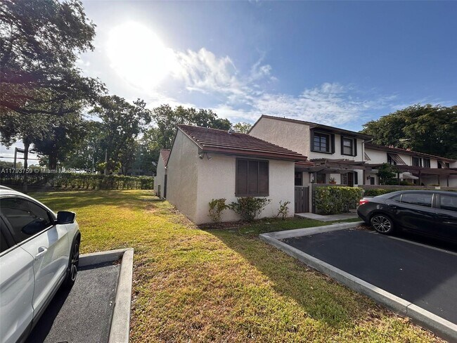 Building Photo - 13301 SW 88th Ter