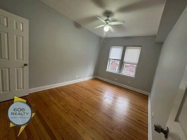 Foto del edificio - 7346 N Damen Ave