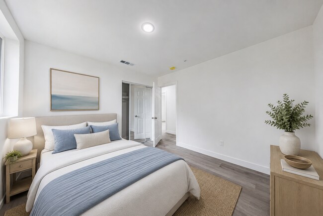 Foto del edificio - 1617 W 55th St