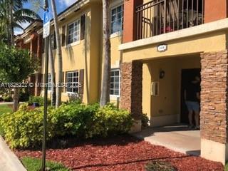 Foto principal - 1005 NE 34th Ave