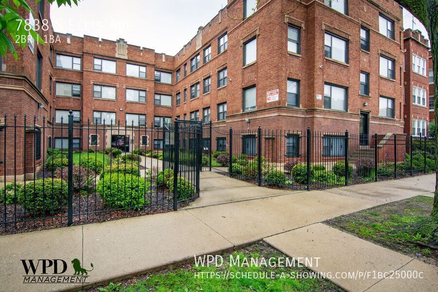 Foto principal - 7838 S Ellis Ave