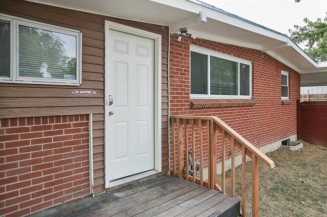 Building Photo - 1640 E 86th Pl