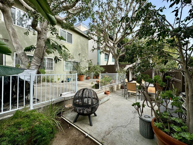 Foto del edificio - Steps from the famous Venice Boardwalk