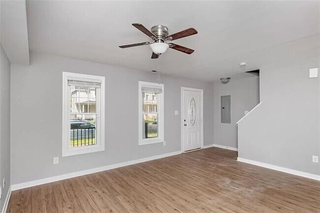 Living room - 3611 Enslow Ave