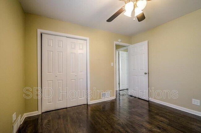 Foto del edificio - 4004 N Grand Ave