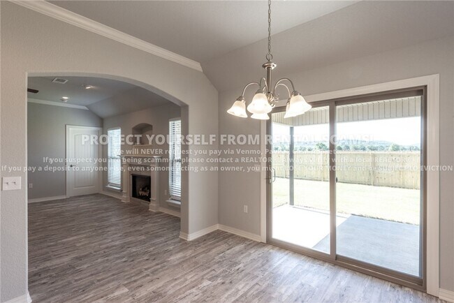 Building Photo - 4505 W Divide Dr