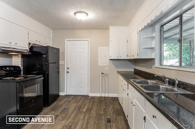 Foto del edificio - 1204 Birchwood St