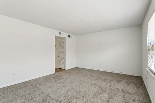 Building Photo - Cove Harbor Townhomes