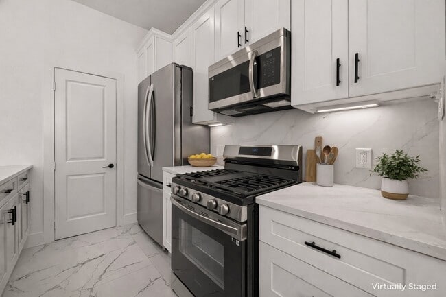 Foto del edificio - 9332 Waller St