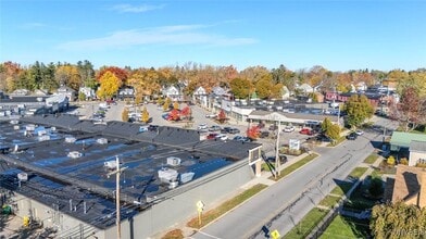 Building Photo - 105 Pine St