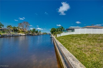 Building Photo - 1438 SE 23rd St