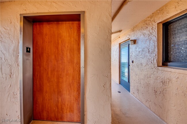Foto del edificio - 4260 SE 20th Pl
