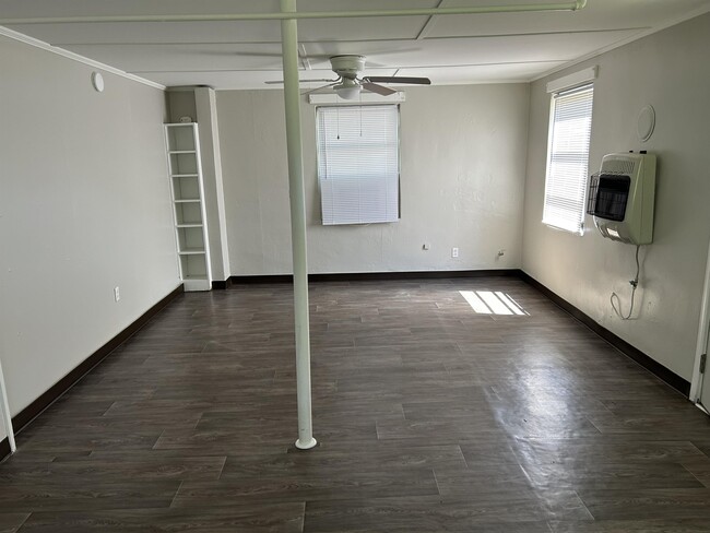 Foto del edificio - 3209 Old Charlotte Hwy