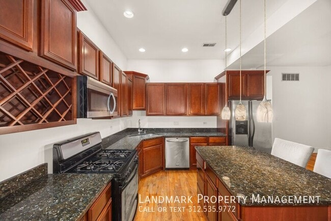 Building Photo - 4856 S Prairie Ave