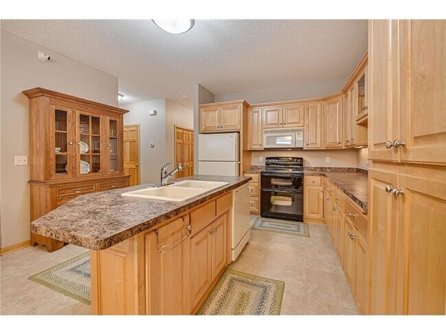 Building Photo - 2717 Lindsey Ct
