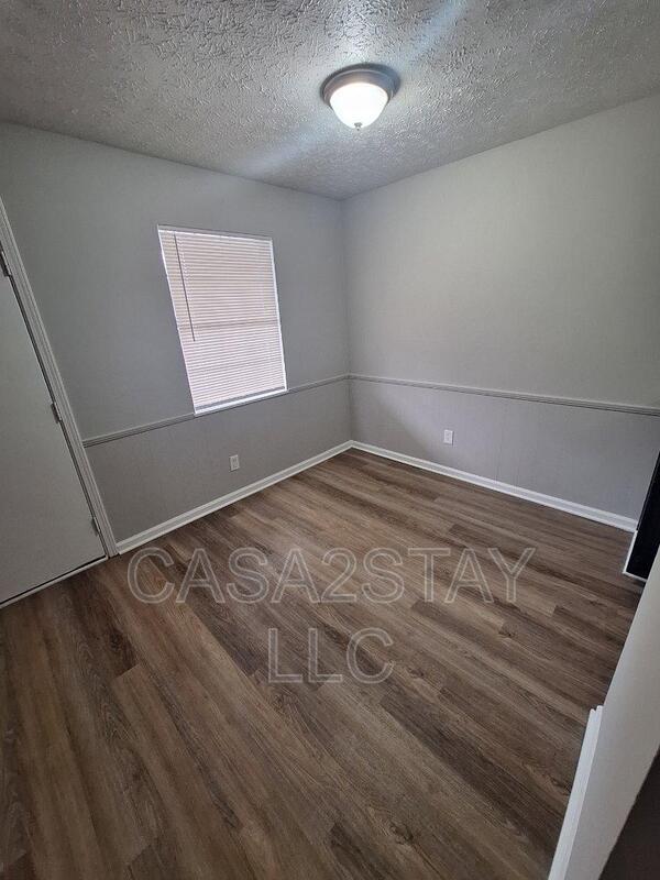 Building Photo - 668 Knox Blvd