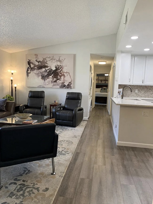 31200 Landau Blvd Unit 1004, Cathedral City, CA 92234 Condo for Rent