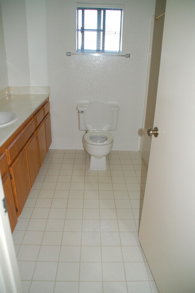 Foto del edificio - 1115 E 22nd St