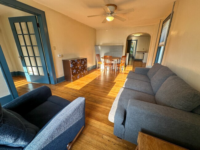 Foto del edificio - 412 Hudson St