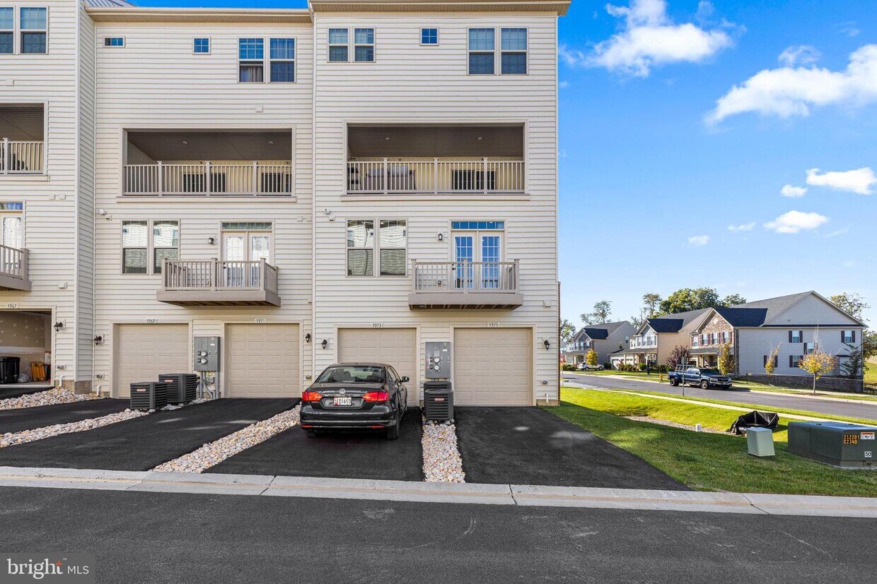 5975 Duvel St, Ijamsville, MD 21754 Townhome Rentals in Ijamsville MD