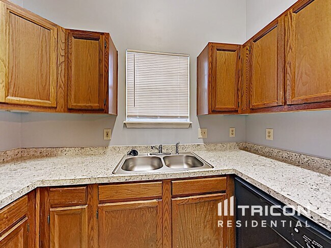 Foto del edificio - 225 Salusbury Ln
