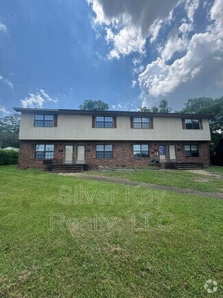 Building Photo - 611 Ingleside Ave