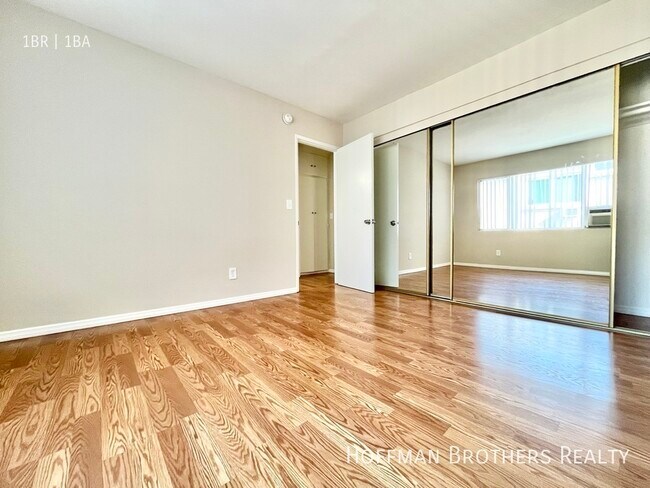 Foto del edificio - 4098 Arch Dr