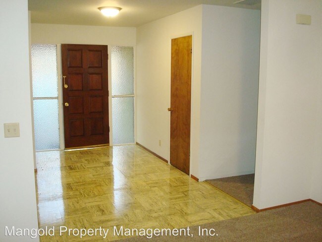 Foto del edificio - 2848 Forest Lodge Rd