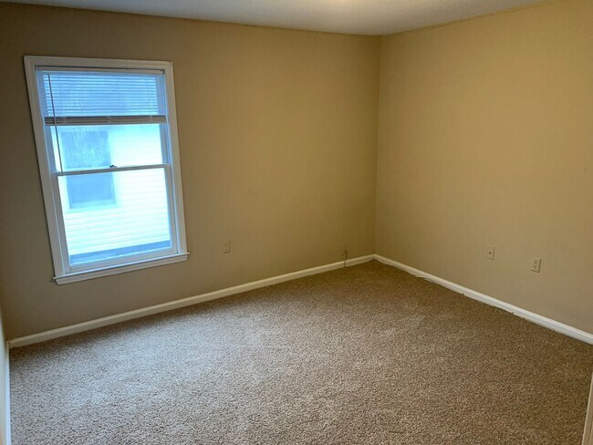 Building Photo - 230 Lanier Drive #251