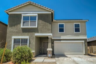 Building Photo - 4518 W Saddlebush Way