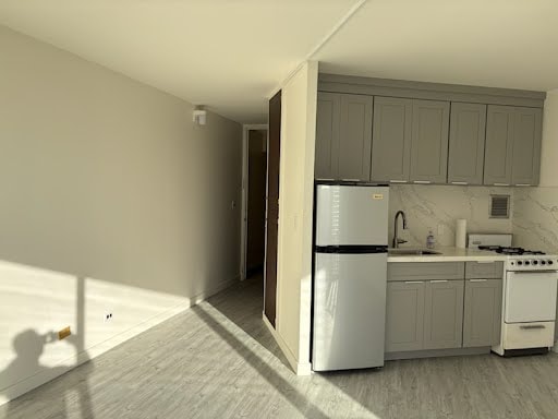 Foto principal - 750 Amana St