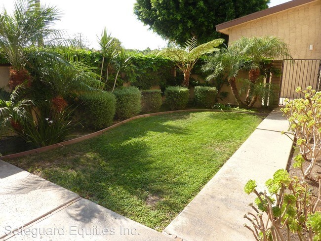 Foto del edificio - 4471 Green Ave