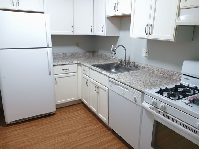 Building Photo - 1701 Smith St