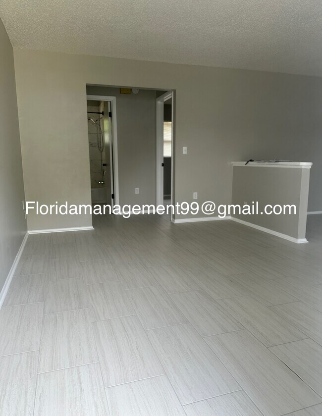 Foto del edificio - 5413 satsuma dr