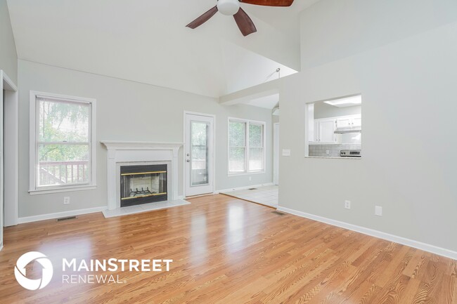 Building Photo - 5416 Roxborough Point