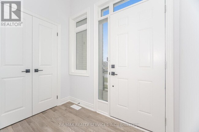 Building Photo - 24 Alan Williams Trl