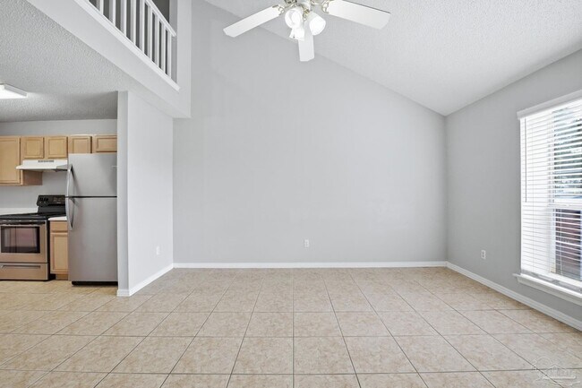 Foto del edificio - 3212 Fernwood Dr