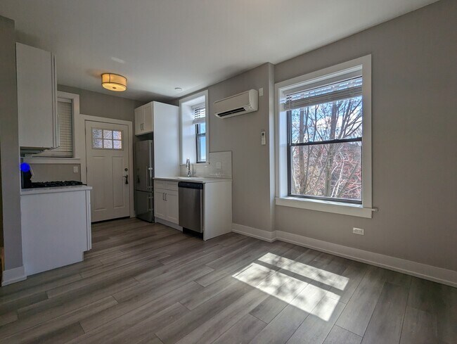 Foto del edificio - 3941 N Janssen Ave