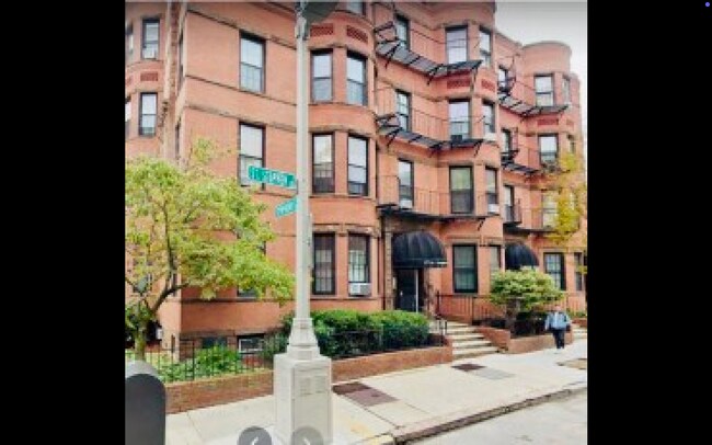Foto del edificio - 28 Saint Stephen St