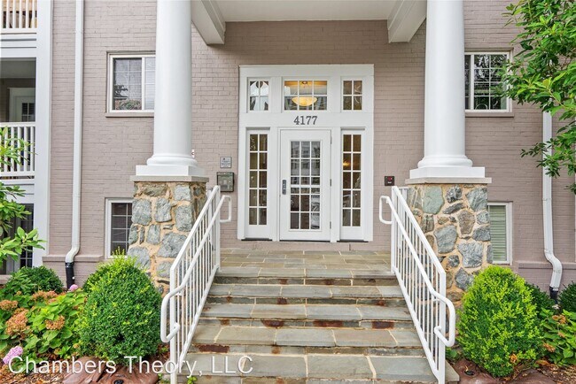 Foto del edificio - 1 br, 1 bath House - 4177 S Four Mile Run ...