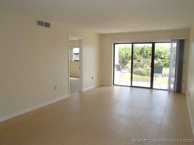 Foto del edificio - 7400 S Ocean Dr