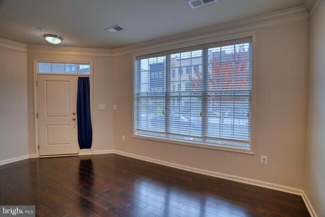 Foto del edificio - 23542 Buckland Farm Terrace