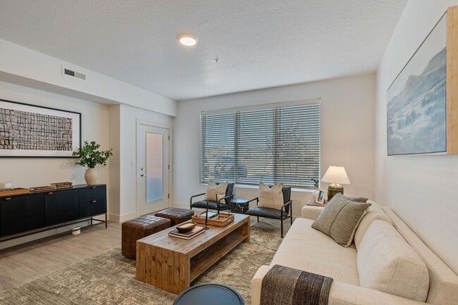 Living Room 2 - Elevate at 620