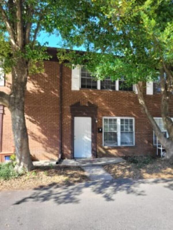 Building Photo - 4724 Hovis Rd