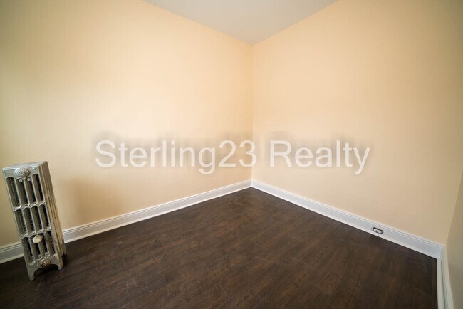 Foto del edificio - 2818 36th St