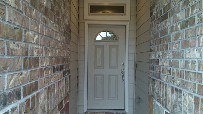 Building Photo - 3826 Briar Water Ct