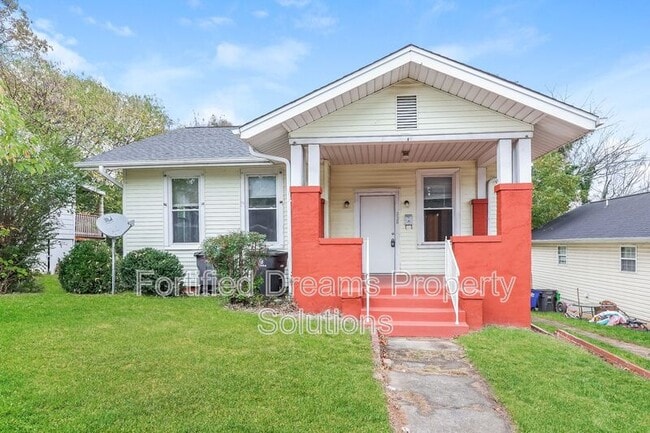 Building Photo - 909 Rich Ave