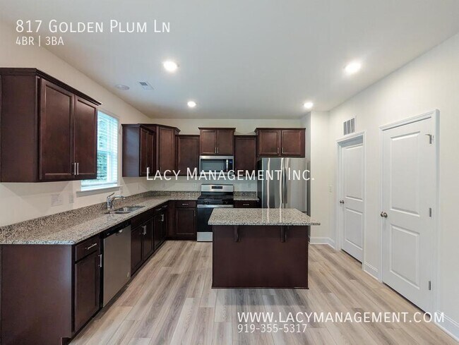 Building Photo - 817 Golden Plum Ln