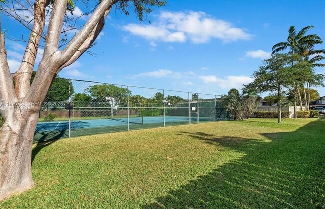 Foto del edificio - 7021 SW 105th Ct